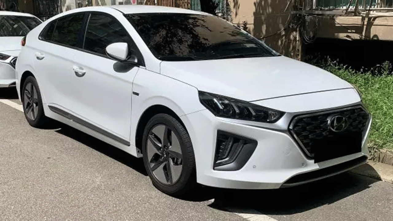 Foto - Bu modeller yakıt cimrisi! İşte en az yakan otomobiller!