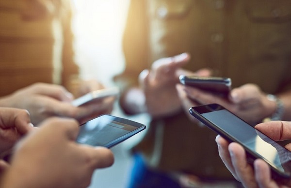 Foto - Bu modellerde artık yok! Xiaomi telefon kullananlara kötü haber