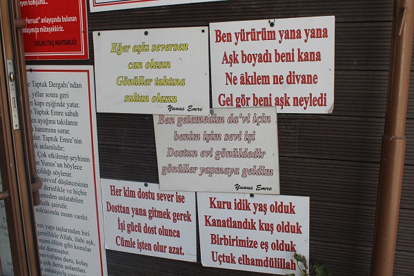 Foto - Bu muhtarlığa giren çıkamıyor