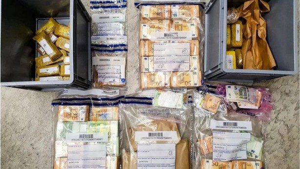 Foto - Bu nasıl acemilik böyle? Altınları Fransızlara kaptırdık