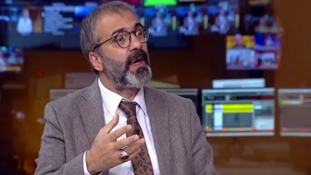 Bu nasıl bir utanmazlık böyle! Gören de adam zanneder! Yazıklar olsun size