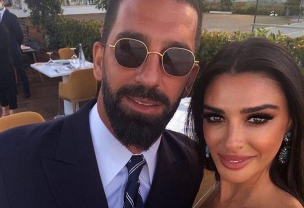 Bu nasıl para böyle! Arda Turan "kraliyet arabası" aldı
