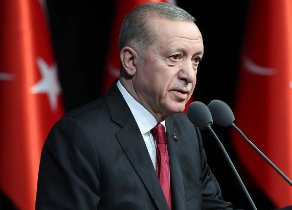 Foto - Bu nasıl polis! Erdoğan’ın kimliğiyle... 