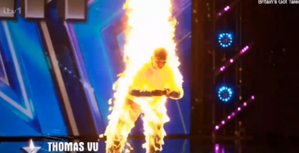 Foto - Bu nasıl yarışma! Kendini yakarak bakın ne yaptı