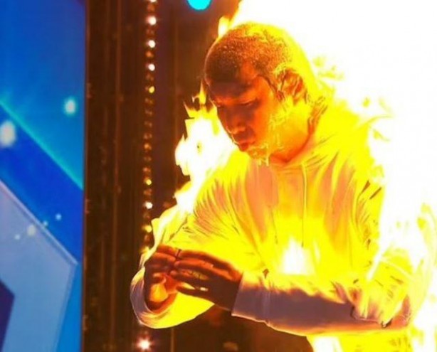 Foto - Bu nasıl yarışma! Kendini yakarak bakın ne yaptı