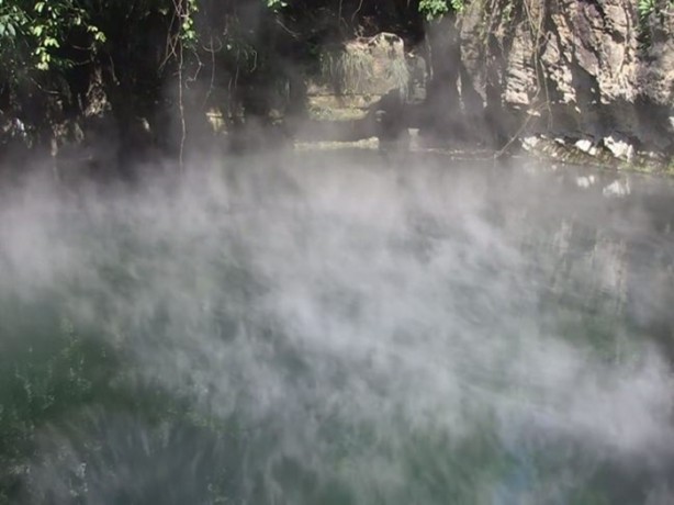 Foto - Bu nehir içine düşen her şeyi öldürüyor!