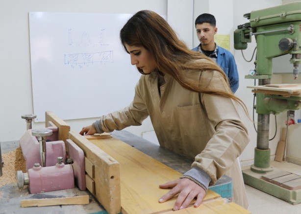 Foto - Bu okul para basıyor! Yıllık kazancı dudak uçuklattı