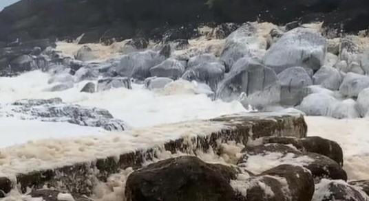 Foto - Bu olay nadiren görülüyor! Halk sahillere akın etti