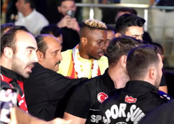 Foto - Bu olaya çok şaşıracaksınız! İşte Osimhen bu sebepten maske takıyor