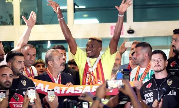 Foto - Bu olaya çok şaşıracaksınız! İşte Osimhen bu sebepten maske takıyor