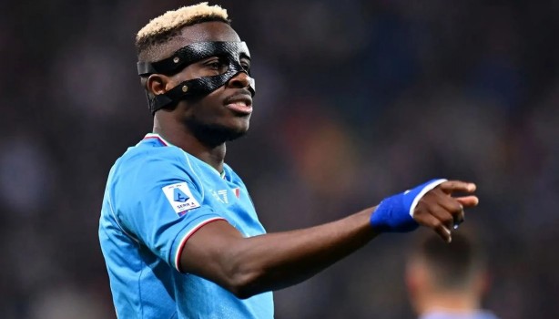 Bu olaya çok şaşıracaksınız! İşte Osimhen bu sebepten maske takıyor