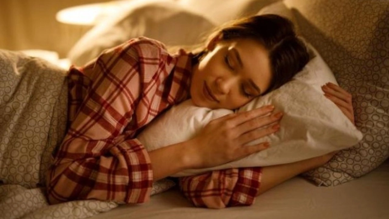 Bu öneriler işinize yarayacak! Uyumakta zorluk çekenler dikkat