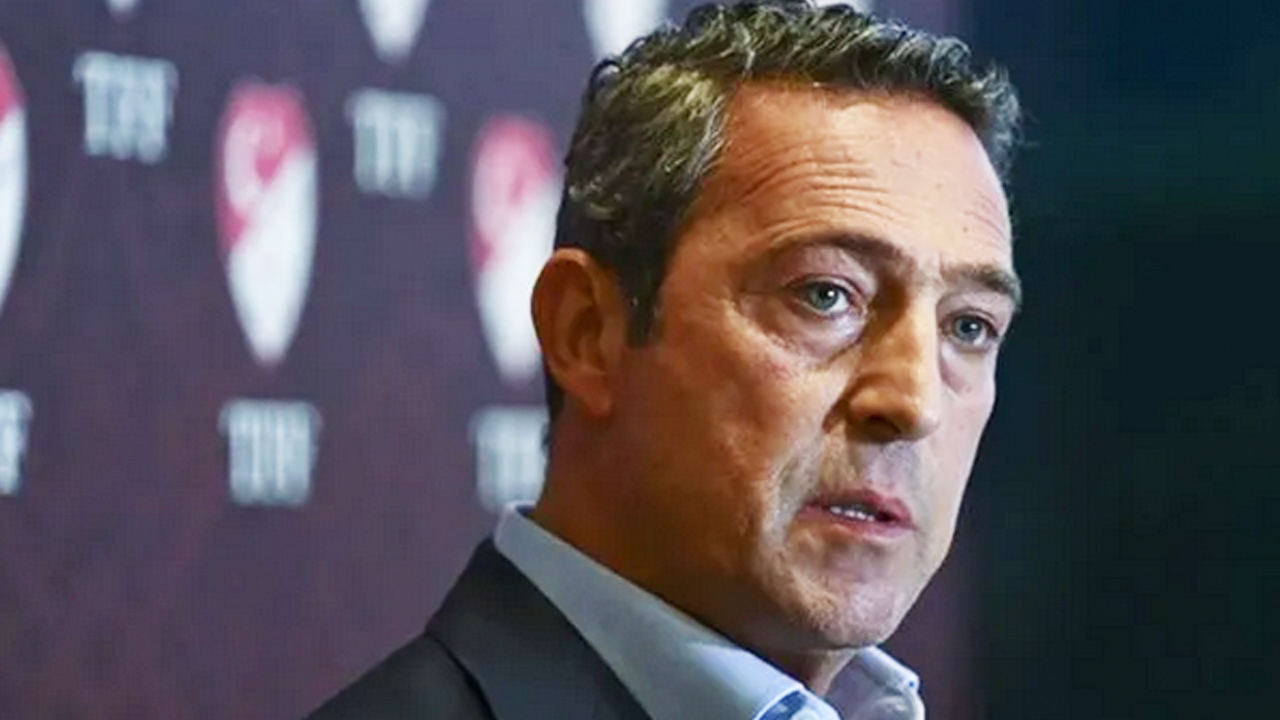 Foto - Bu pankart gündem oldu! Ali Koç’a tepki sınırları aştı! OLay gelişmeyi duyurdular…