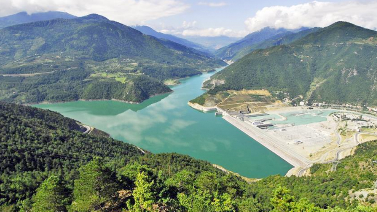 Foto - Bu para gökten zembille inmedi: Artvin’den ekonomiye 140 milyar TL’lik katkı