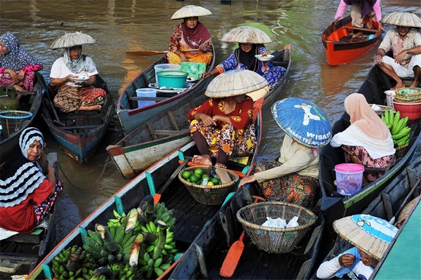 Foto - Bu pazar bildikleriniz gibi değil!