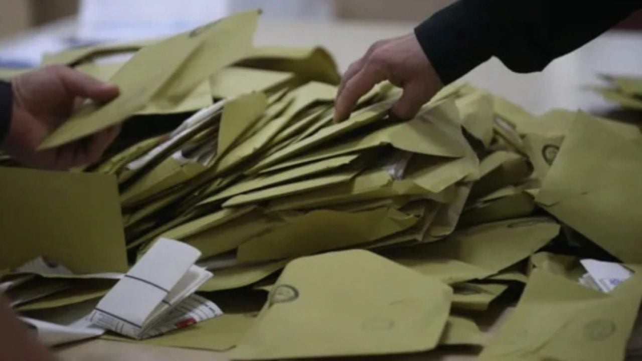 Foto - Bu pazar seçim olsa kim kazanır? Yeni anket sonuçları yayınlandı