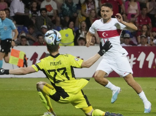 Foto - Bu şans bir daha gelmez: Sırada yeni rekorlar var... Sen misin Zaha'yı alan!