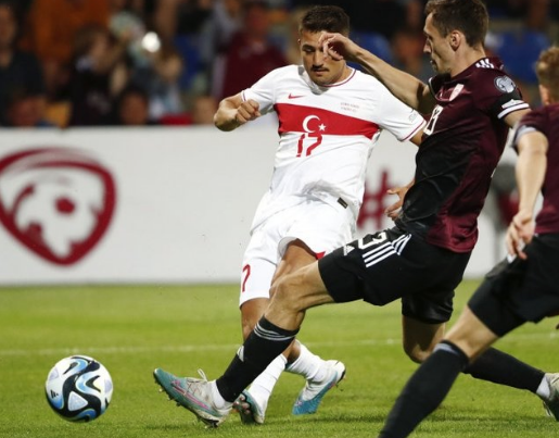 Foto - Bu şans bir daha gelmez: Sırada yeni rekorlar var... Sen misin Zaha'yı alan!