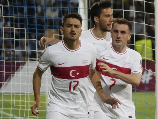 Foto - Bu şans bir daha gelmez: Sırada yeni rekorlar var... Sen misin Zaha'yı alan!