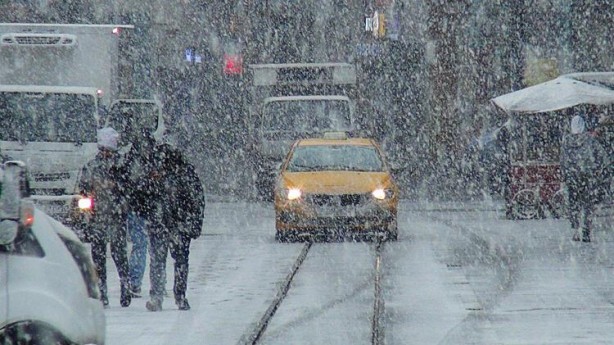 Foto - Bu sefer çok şiddetli geliyor! İstanbul'a kar uyarısı: Tatil uzatılabilir