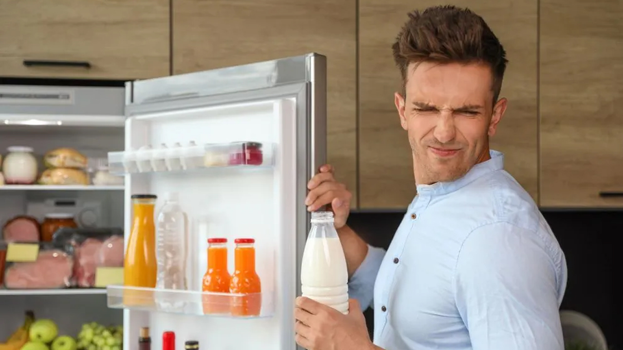 Foto - Bu şekilde asla bozulmuyor! İşte sütü aylarca taze tutmanın püf noktası