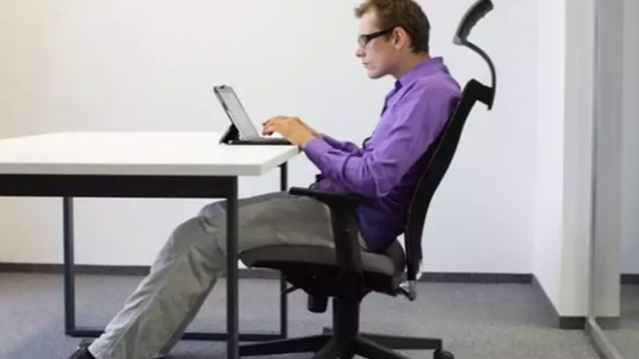 Bu şekilde çalışanlar dikkat: Meğer beyni küçültüyormuş!