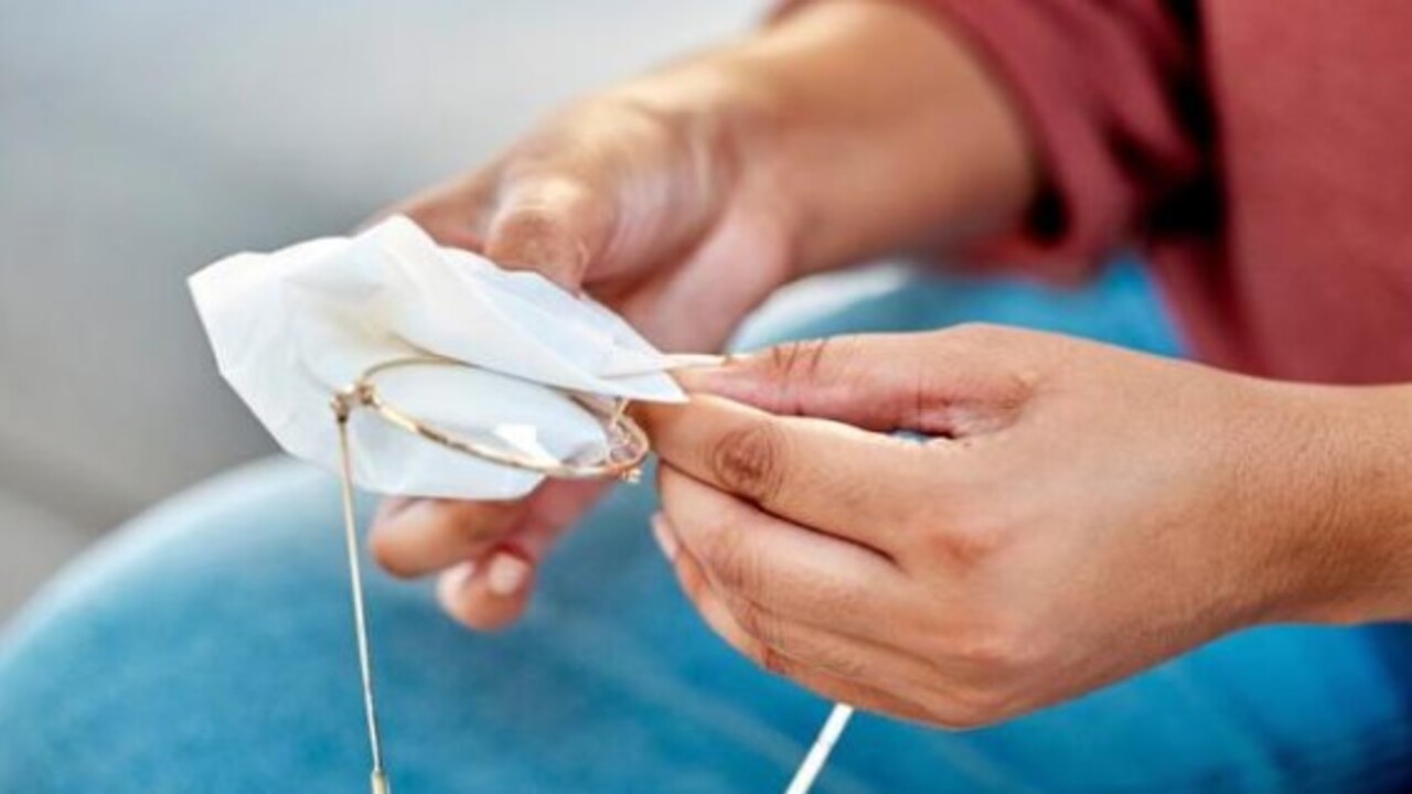 Foto - Bu şekilde daha kolay olacak! Gözlük camı temizlemenin en pratik 3 yöntemi