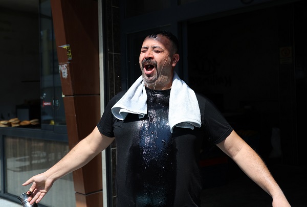 Foto - Bu sıcaklığa can dayanmaz! Bakın nasıl önlem aldılar