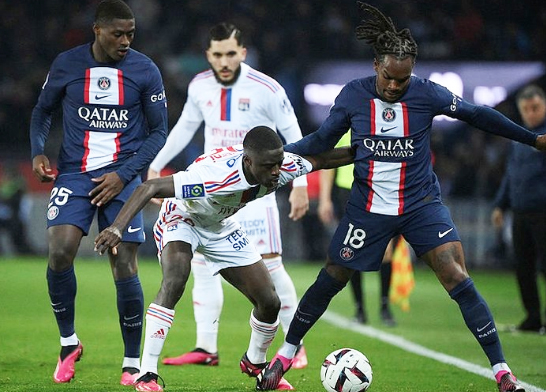 Foto - Bu sorunu acilen çözmemiz lazım acilen dedi ve uçağını havalandırıyor! Bombalar art arda patlayacak...