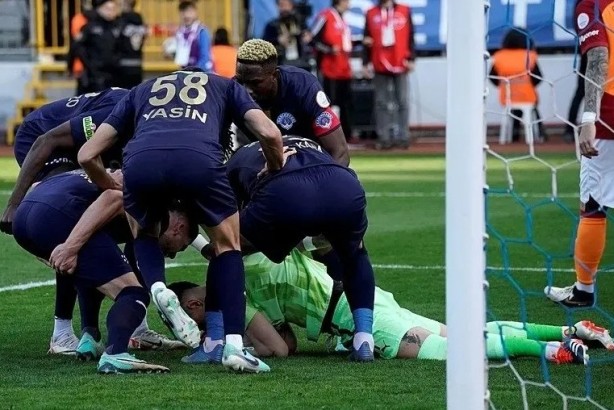 Foto - Bu tahmin olay olur! Süper Lig'in 2024-2025 şampiyonunu açıkladılar