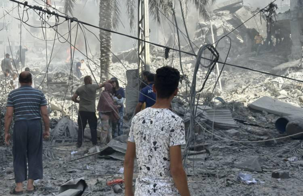 Foto - Bu tam bir kahpelik! Pislik çukuru müptezeller ortalıkta cirit atıyor! Müptezeli tarihçiden, şaklabanı hocadan, etki ajanı yavşağı akademisyenden ayırmak şart (galeri)