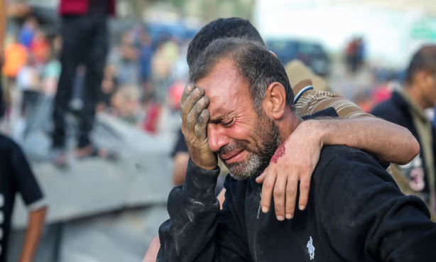 Foto - Bu tam bir kahpelik! Pislik çukuru müptezeller ortalıkta cirit atıyor! Müptezeli tarihçiden, şaklabanı hocadan, etki ajanı yavşağı akademisyenden ayırmak şart (galeri)