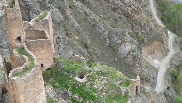 Foto - Bu tarihi yapı Türkiye'de! Bin yıldır aynı ihtişamla ayakta