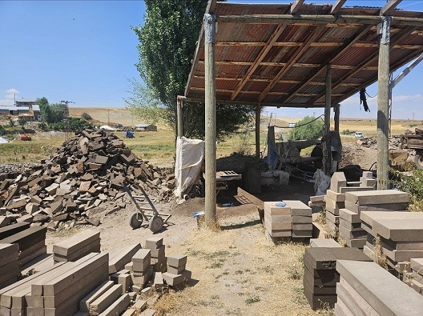 Foto - Bu taşı çıkartmak sanıldığı gibi kolay değil