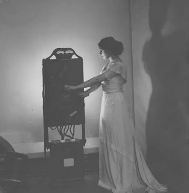 Foto - Bu teknoloji gerçekten yeni mi? 102 yıl önceden söz ediyoruz! Elektrikli araba o zamanlarda da popülermiş!