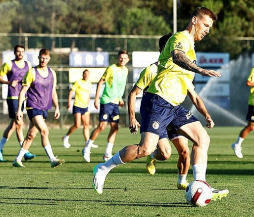 Foto - Bu transfer taraftara oh dedirtecek! Yıldız isimden Türkiye planı! Dev transfer hamlesi...