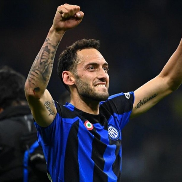 Foto - Bu transfer tarihe geçecek! Milli oyuncu Çalhanoğlu’nu resmen duyurdular! Öyle bir rakam verdiler ki…