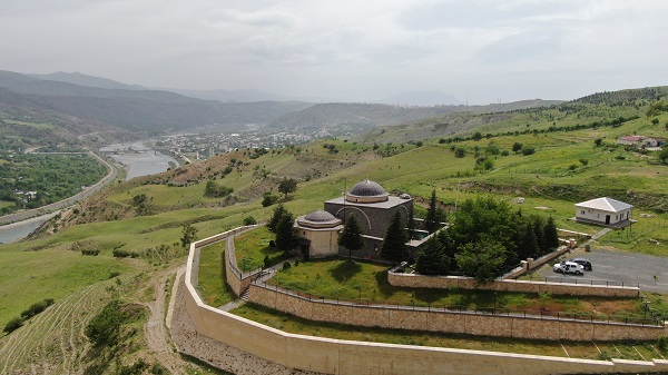 Foto - Bu türbe 523 yıldır ayakta!