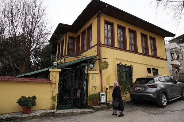 Foto - Bu türbe Ramazan ayında ilgi odağı oluyor