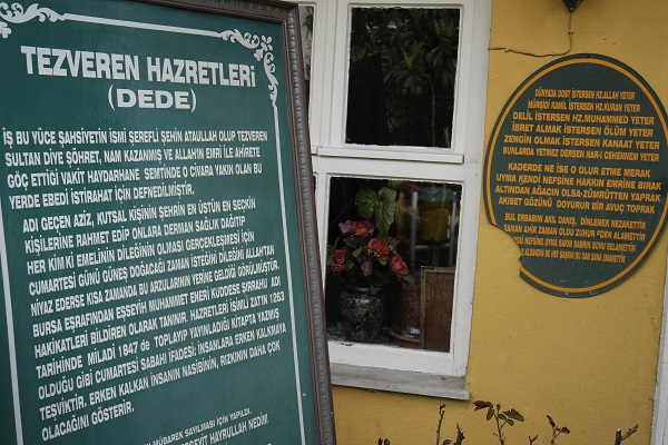 Foto - Bu türbe Ramazan ayında ilgi odağı oluyor