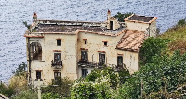 Foto - Burada evler 10 TL'ye satılıyor! Tek bir şartları var