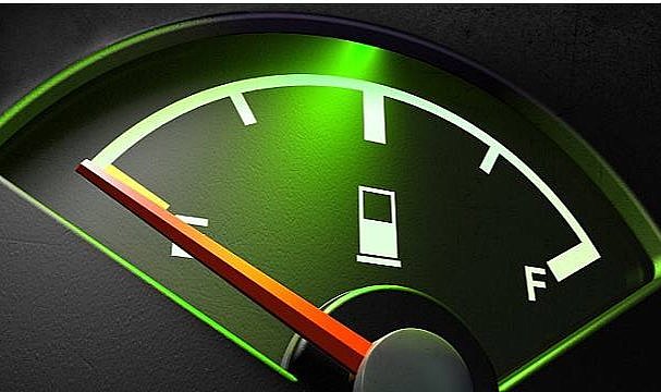 Bu ürünle araç sahipleri akaryakıt istasyonlarının yolunu unutacak! Konyalı bilim insanından müthiş buluş