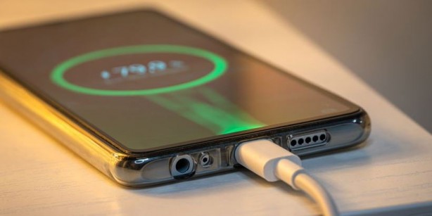 Foto - Bu uygulamalar telefon şarjını tüketiyor