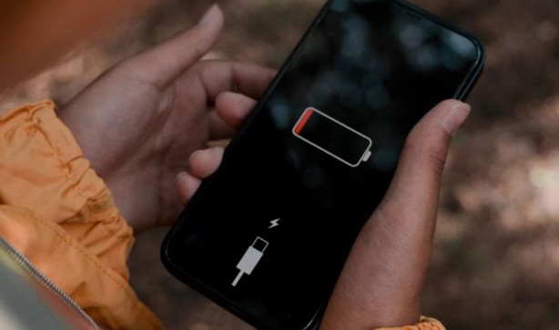 Foto - Bu uygulamalar telefon şarjını tüketiyor