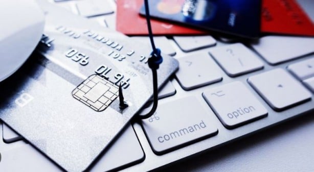 Foto - Bu uygulamaları telefonunuzdan hemen silin! Kredi kartından izinsiz para çekiyorlar