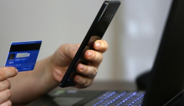 Foto - Bu uygulamaları telefonunuzdan hemen silin! Kredi kartından izinsiz para çekiyorlar