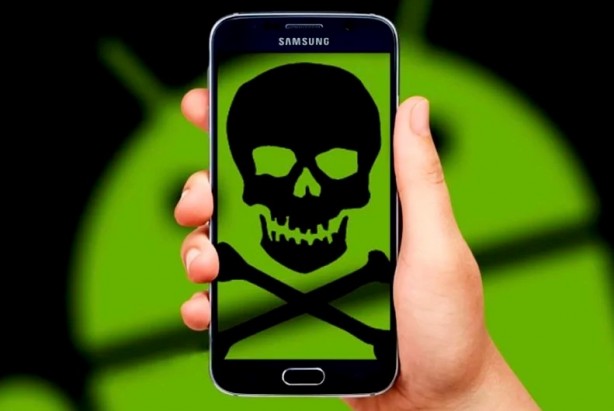 Foto - Bu yazılımdan korunmak için hemen telefonunuzu kapatın!