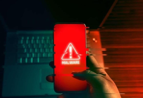 Foto - Bu yazılımdan korunmak için hemen telefonunuzu kapatın!