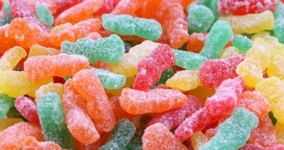 Foto - Bu yiyecekleri evinize bile sokmayın!