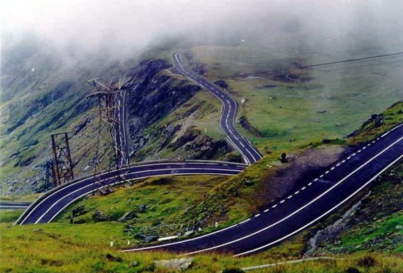 Foto - Bu yollar en usta sürücüyü bile korkutuyor